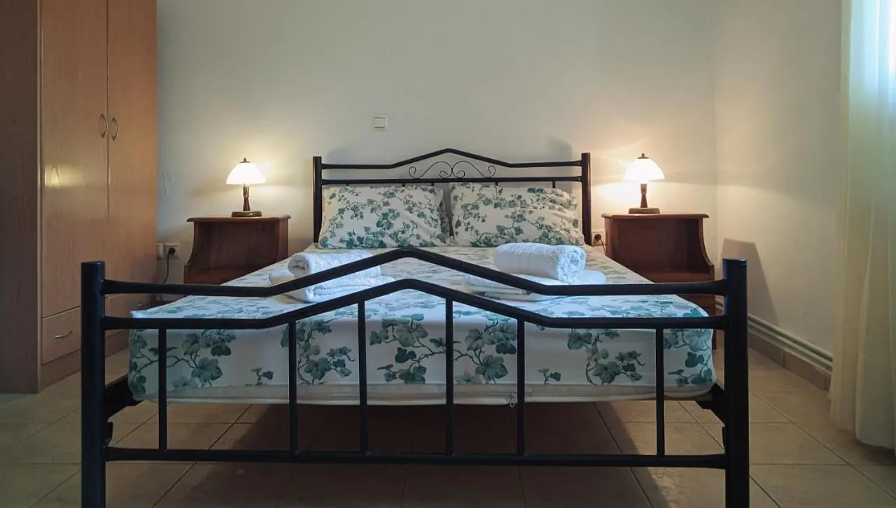Krini And Aroma Apartments - Garden & Private Parking Mousata