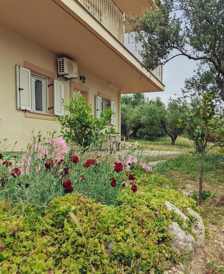 Krini And Aroma Apartments - Garden & Private Parking Mousata