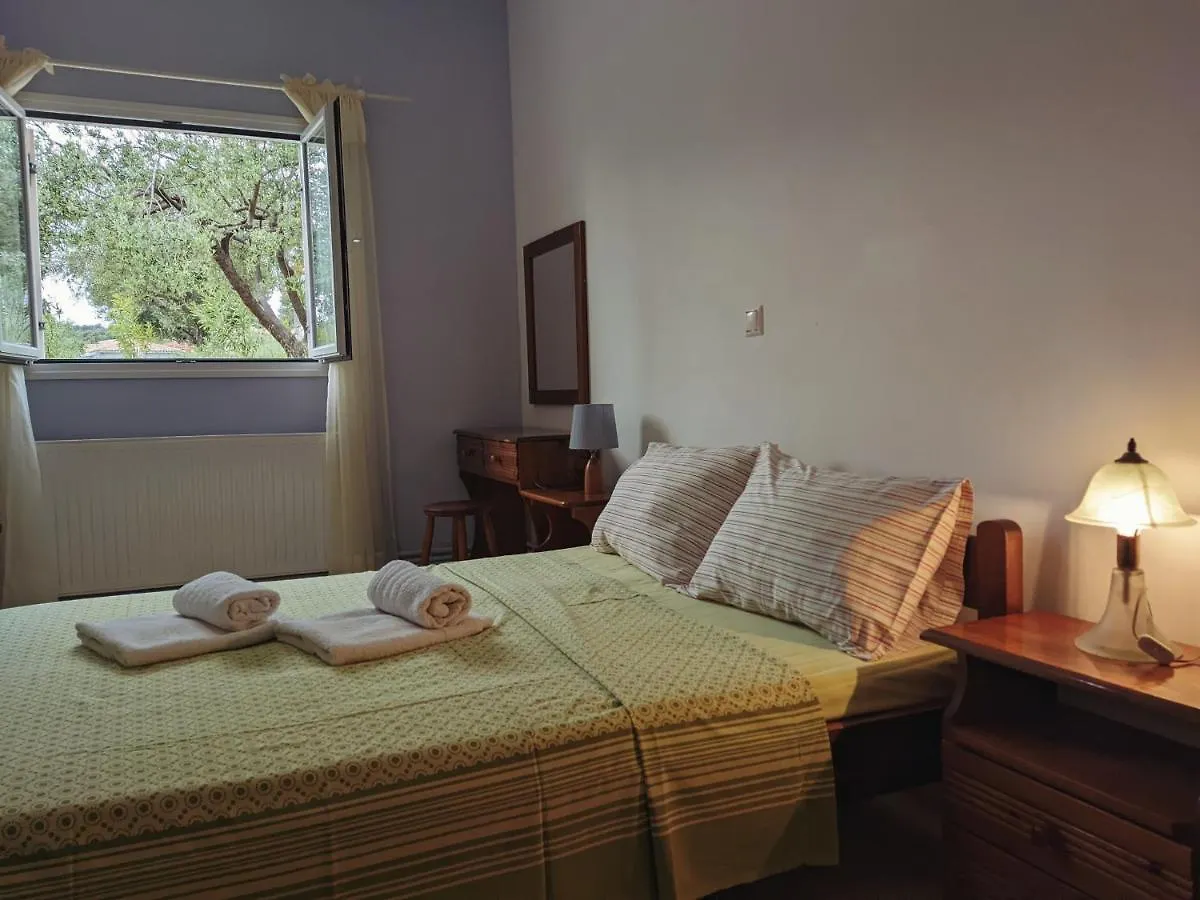 Krini And Aroma Apartments - Garden & Private Parking Mousata