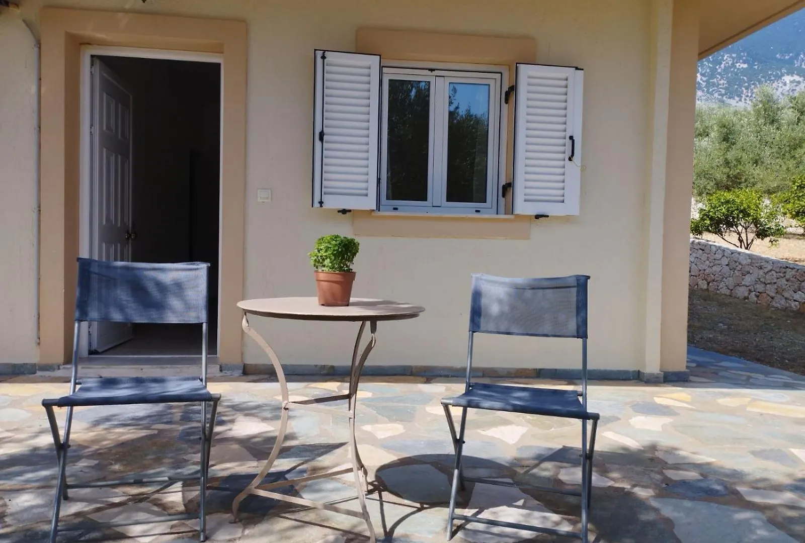 Krini And Aroma Apartments - Garden & Private Parking Mousata 0*,  اليونان