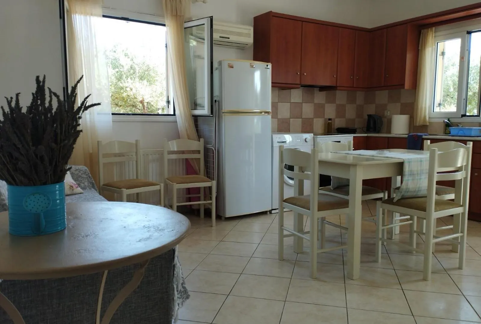 Krini And Aroma Apartments - Garden & Private Parking Mousata