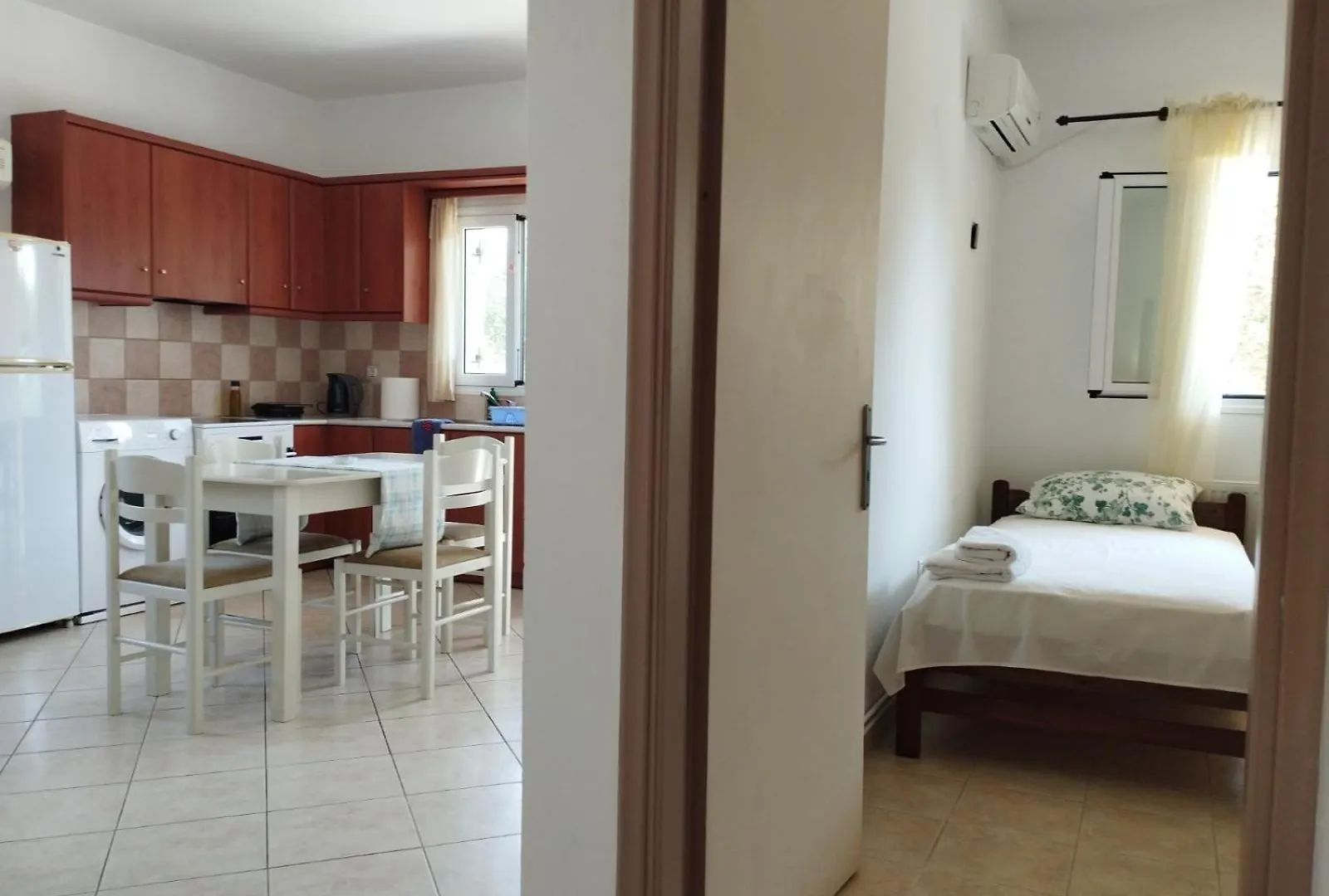 Krini And Aroma Apartments - Garden & Private Parking Mousata